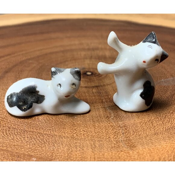 Vintage Miniature Cat Figurines Made In Japan Black & White Ceramic Set of 2 - Picture 1 of 10